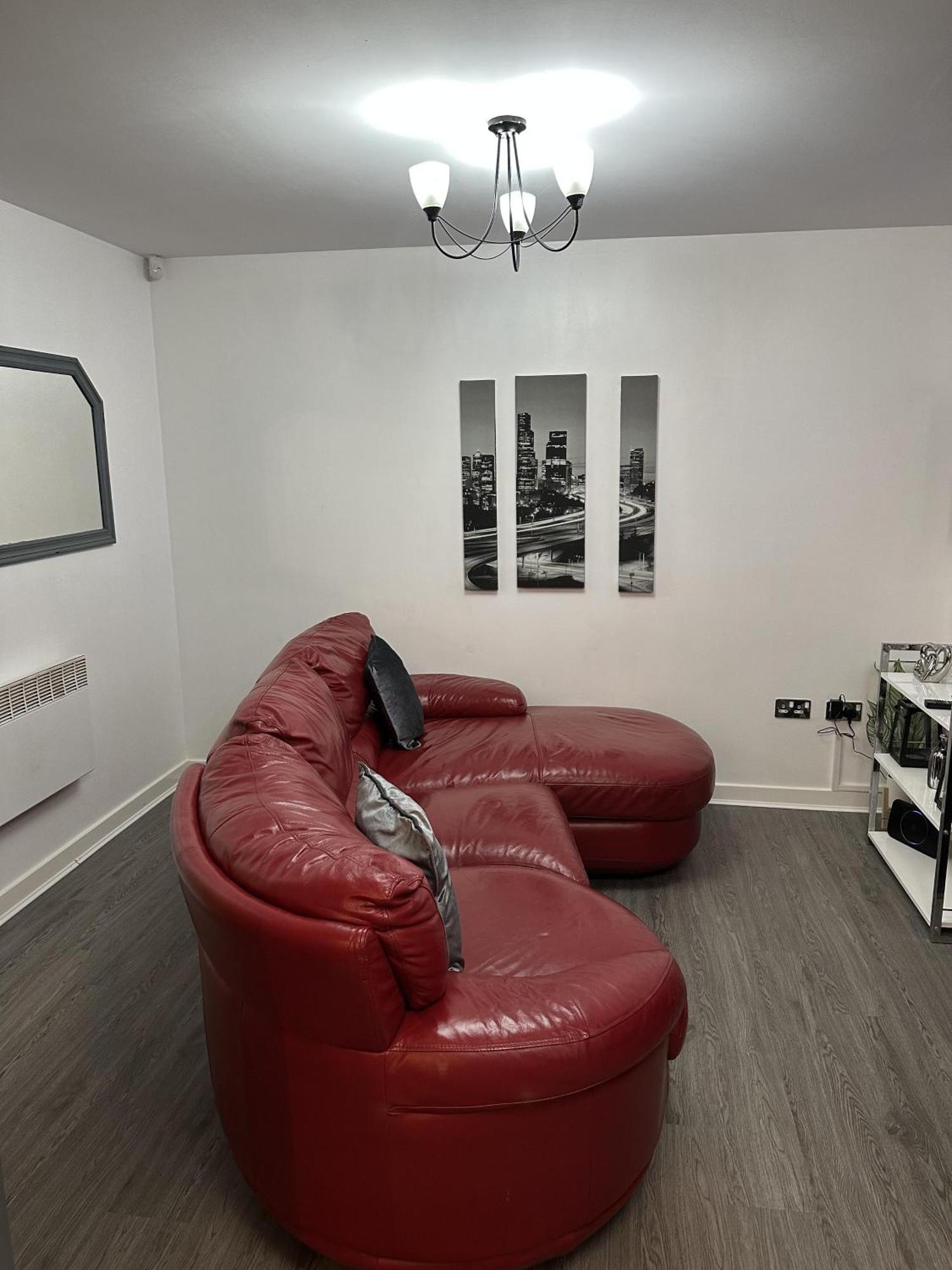 Remarkable 2-Bed Apartment In Wolverhampton Ngoại thất bức ảnh